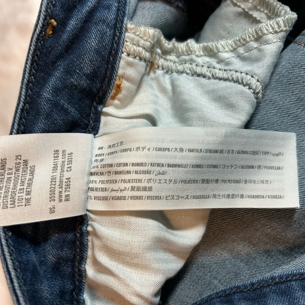 Hollister Ripped Curvy Mid-Rise Super Skinny Jeans - Dark Blue - Size 13S 31/26 - Picture 5 of 10